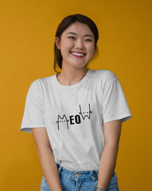 Unisex Short Sleeve T-Shirt: Meow